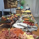 mesa gastronomica de evento intimista alecrim