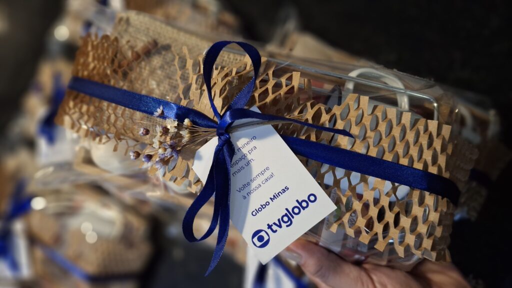 kit corporativo personalizado tv globo